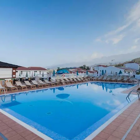Amazing In Adeje With Swimming Pool בית נופש *